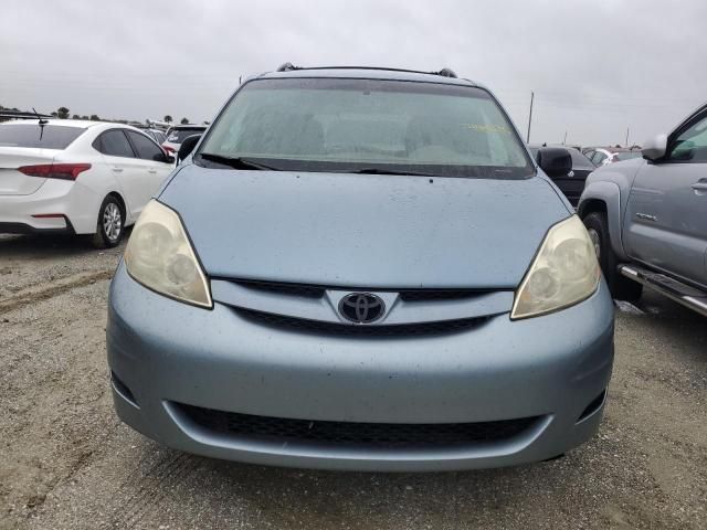 2006 Toyota Sienna LE