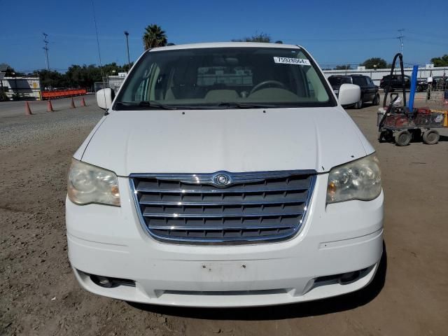 2010 Chrysler Town & Country Touring