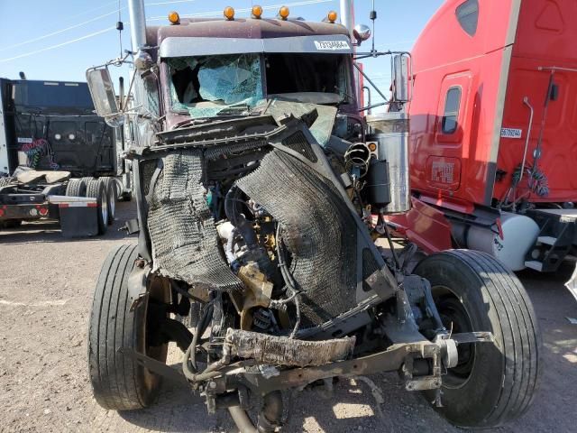 2001 Peterbilt 379