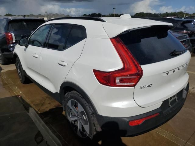 2024 Volvo XC40 Plus