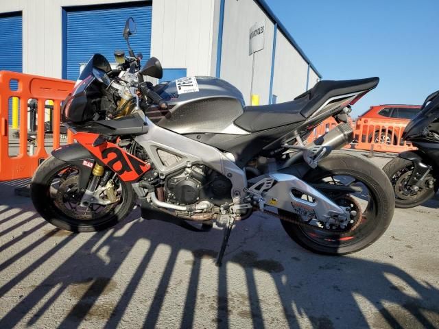 2016 Aprilia Tuono V4 1100 RR