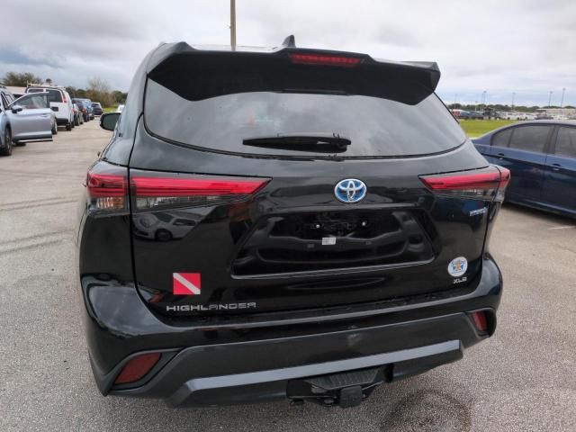 2023 Toyota Highlander Hybrid Bronze Edition