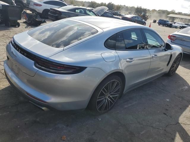 2018 Porsche Panamera 4