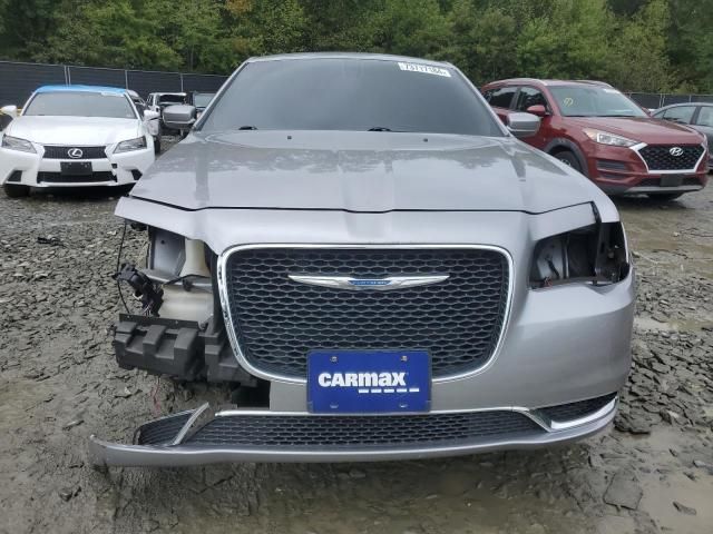 2018 Chrysler 300 Touring