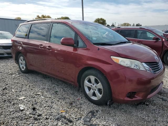 2011 Toyota Sienna LE