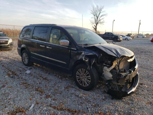 2015 Chrysler Town & Country Touring L