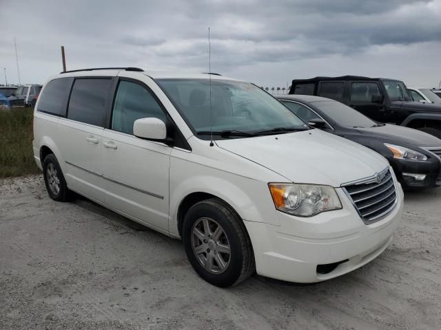 2010 Chrysler Town & Country Touring