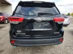 2017 Toyota Highlander SE