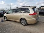 2014 Toyota Sienna XLE