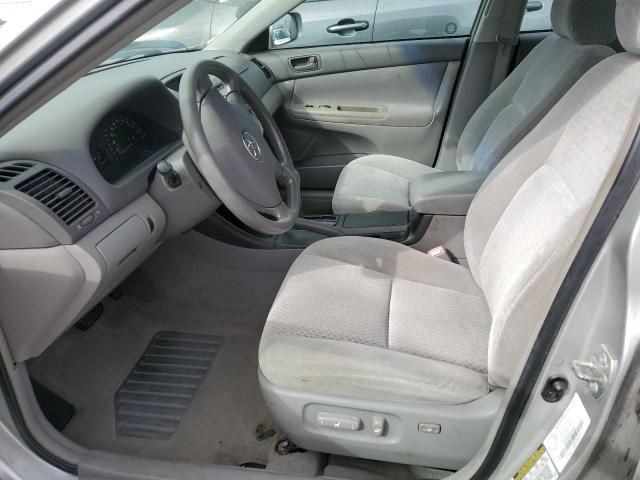 2004 Toyota Camry LE