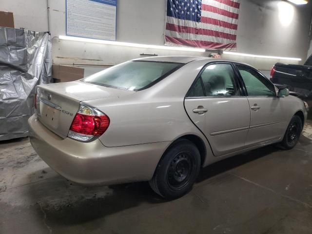 2005 Toyota Camry LE