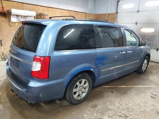 2011 Chrysler Town & Country Touring