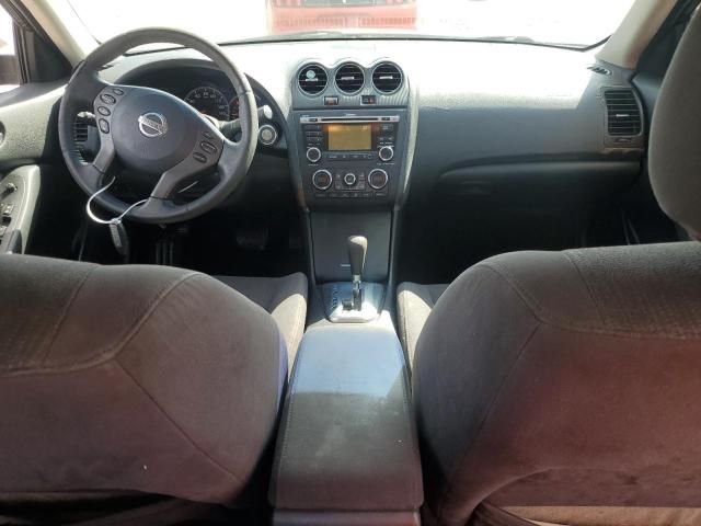 2010 Nissan Altima Base