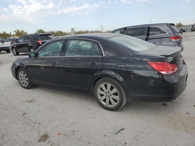 2005 Toyota Avalon XL