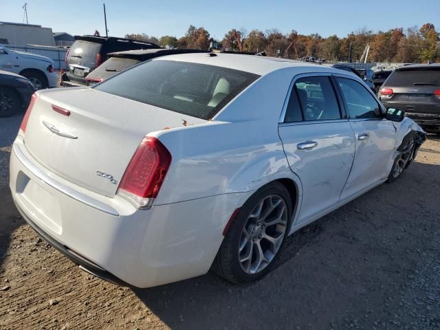 2017 Chrysler 300C Platinum