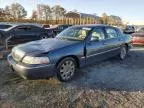 2005 Lincoln Town Car Signature Limited