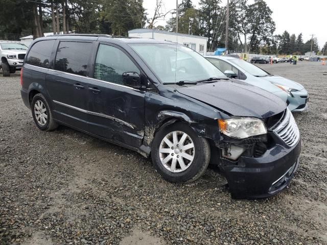 2014 Chrysler Town & Country Touring