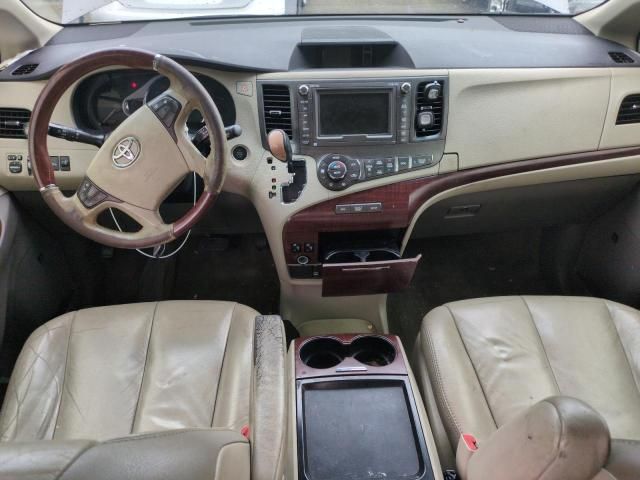 2011 Toyota Sienna XLE