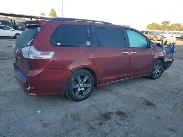 2017 Toyota Sienna SE