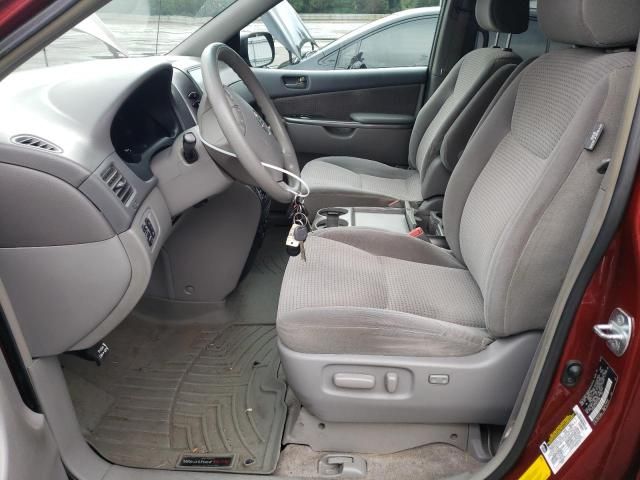 2006 Toyota Sienna CE