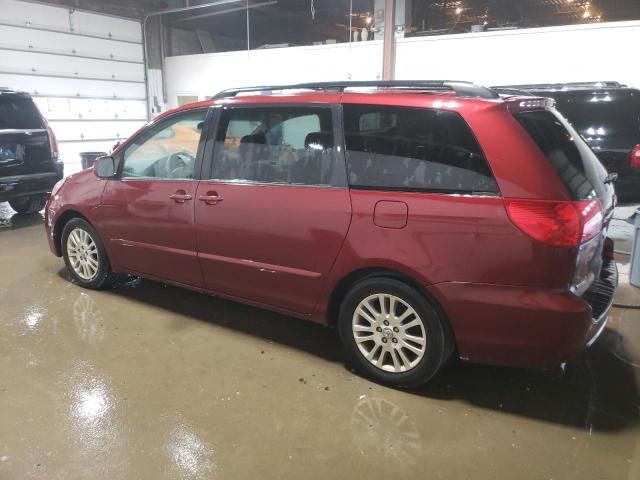 2007 Toyota Sienna XLE