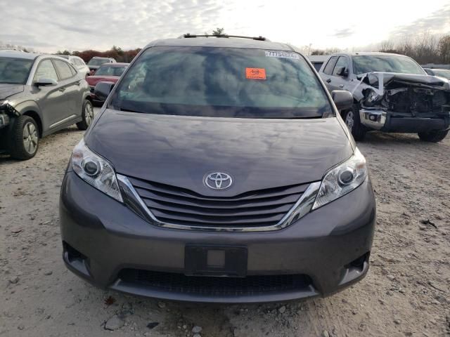 2017 Toyota Sienna LE