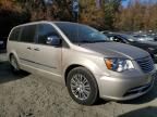 2014 Chrysler Town & Country Touring L