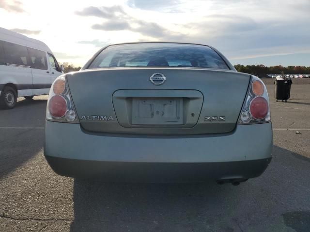 2004 Nissan Altima Base