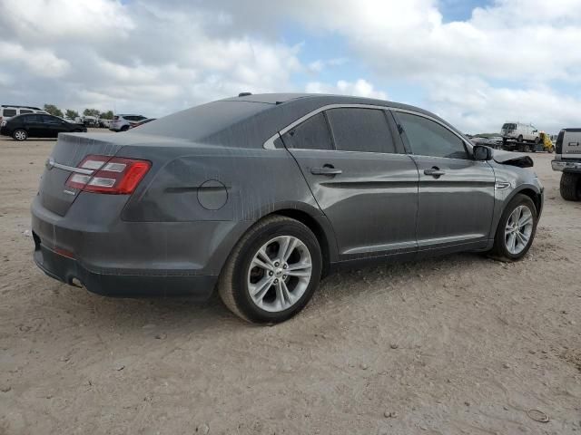 2015 Ford Taurus SE