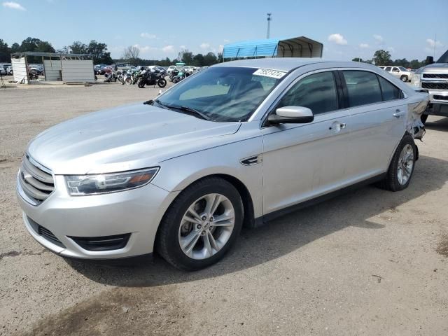 2018 Ford Taurus SEL