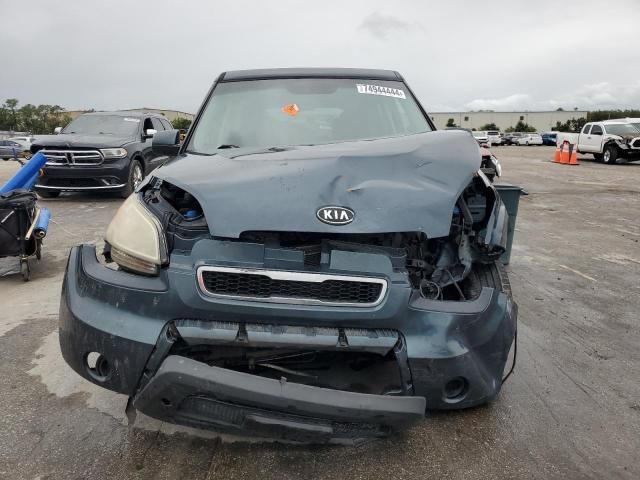 2011 KIA Soul +