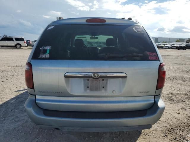 2005 Chrysler Town & Country Touring