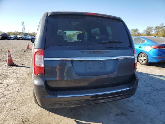 2014 Chrysler Town & Country Touring L