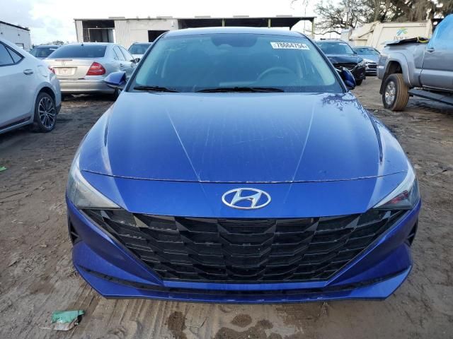 2021 Hyundai Elantra SE