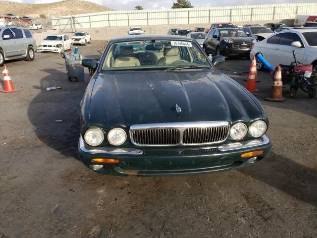 1999 Jaguar XJ8