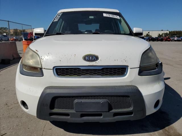 2010 KIA Soul +