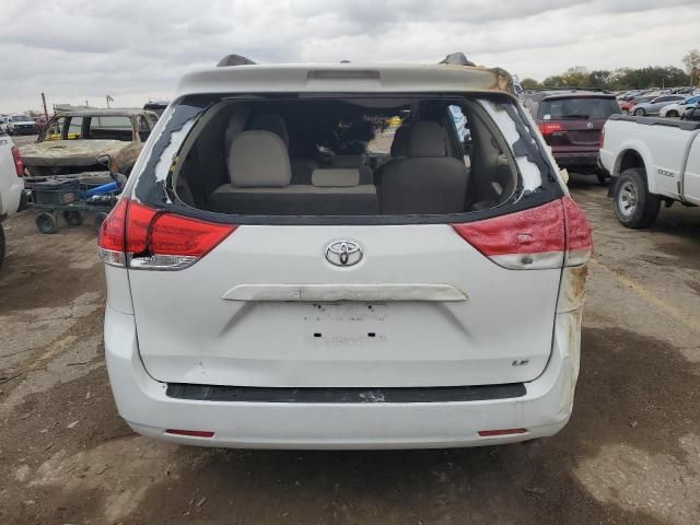 2011 Toyota Sienna LE