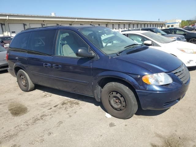 2006 Chrysler Town & Country LX