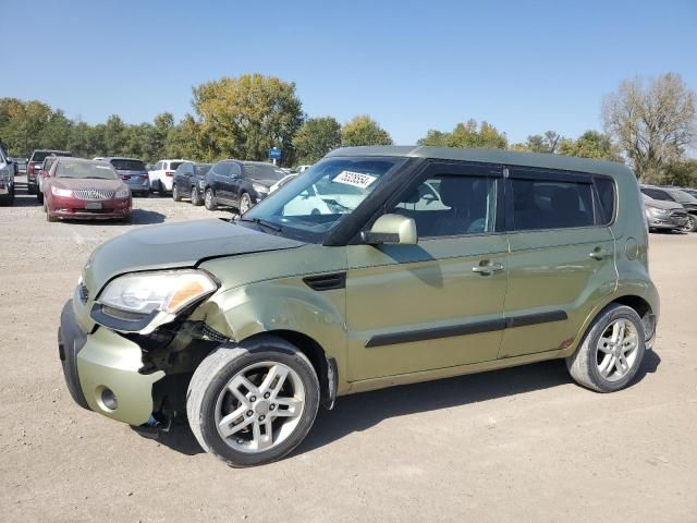 2011 KIA Soul +