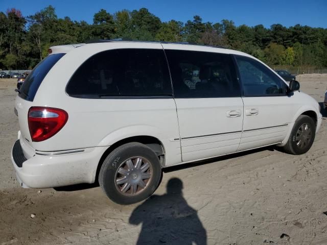 2005 Chrysler Town & Country Limited