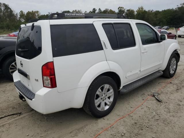 2006 Nissan Pathfinder LE