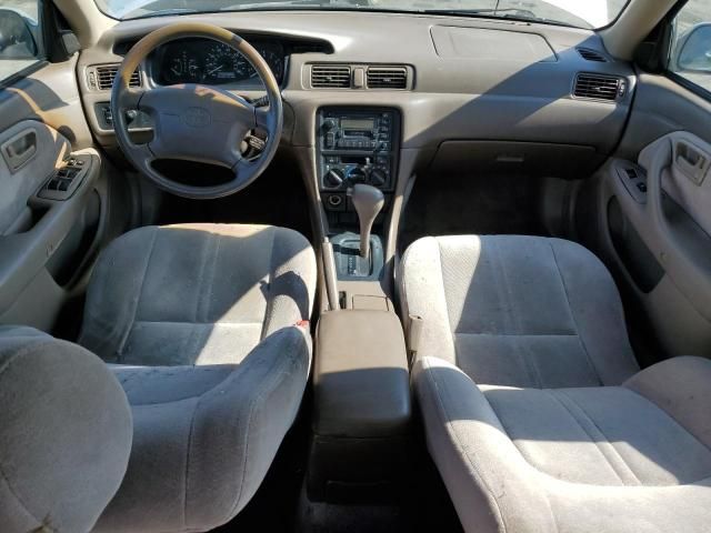 1999 Toyota Camry LE