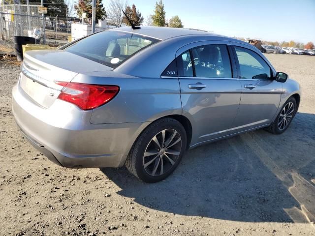 2013 Chrysler 200 Limited