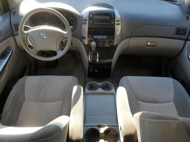 2008 Toyota Sienna LE