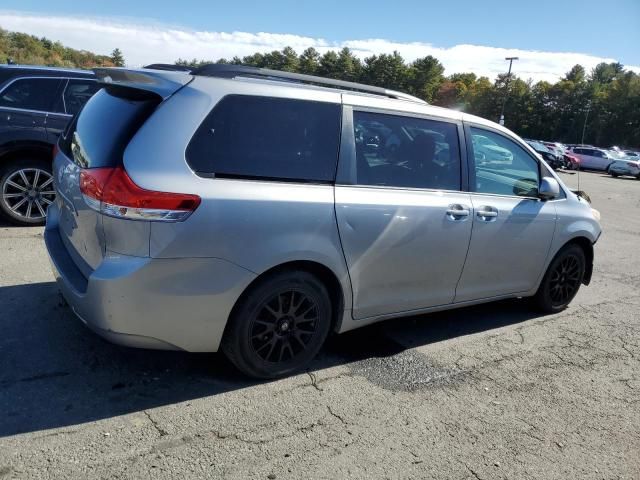 2014 Toyota Sienna LE