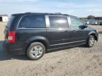 2010 Chrysler Town & Country LX