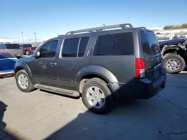 2006 Nissan Pathfinder LE