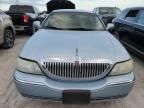 2005 Lincoln Town Car Signature Limited