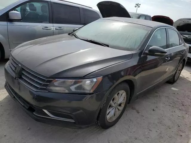 2017 Volkswagen Passat S