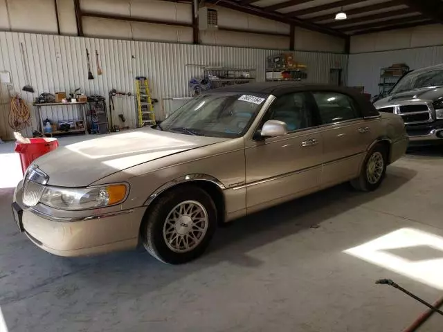 1998 Lincoln Town Car Signature